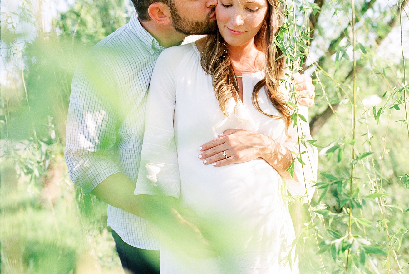 maternity shoot weeping willow | Lauren Jolly Photography