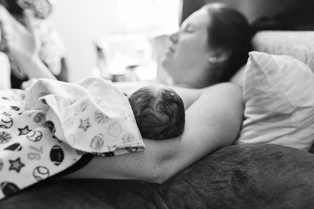 newborn, baby, breastfeeding, home birth